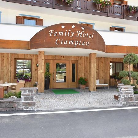 Hotel Ciampian Moena Ngoại thất bức ảnh