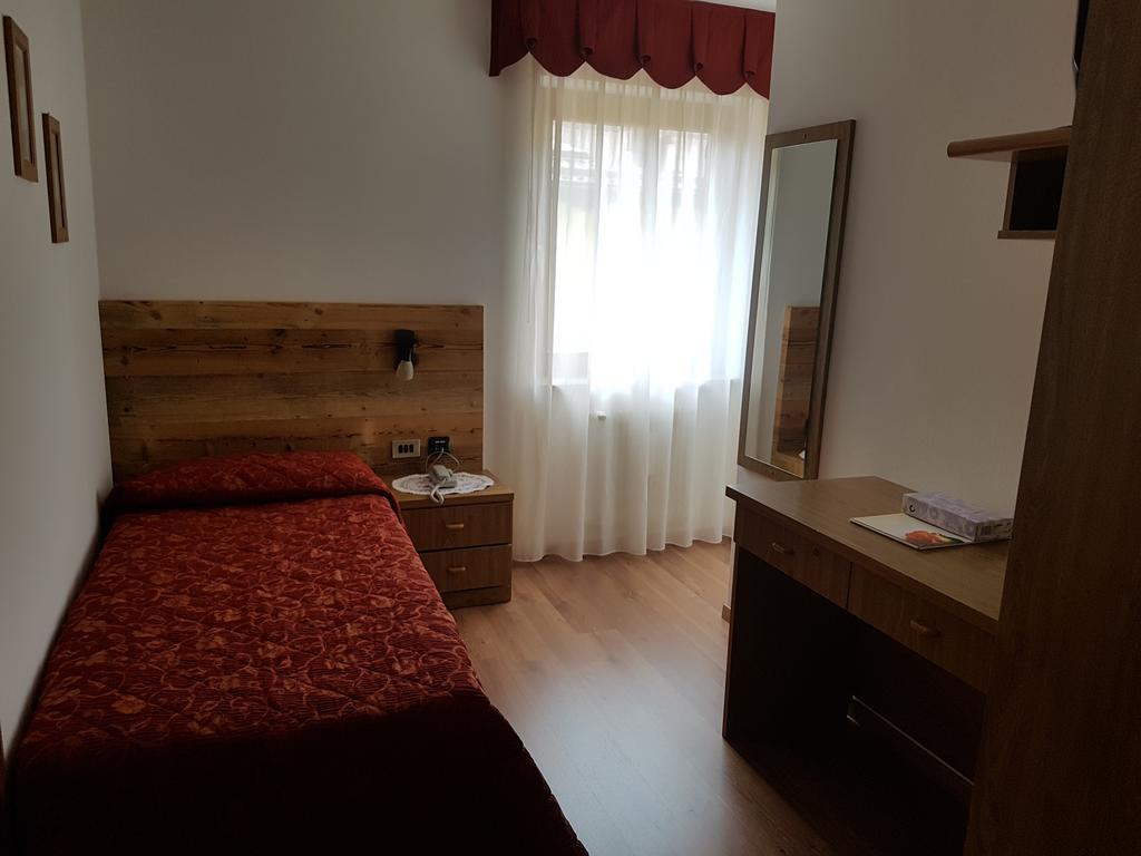 Hotel Ciampian Moena Ngoại thất bức ảnh